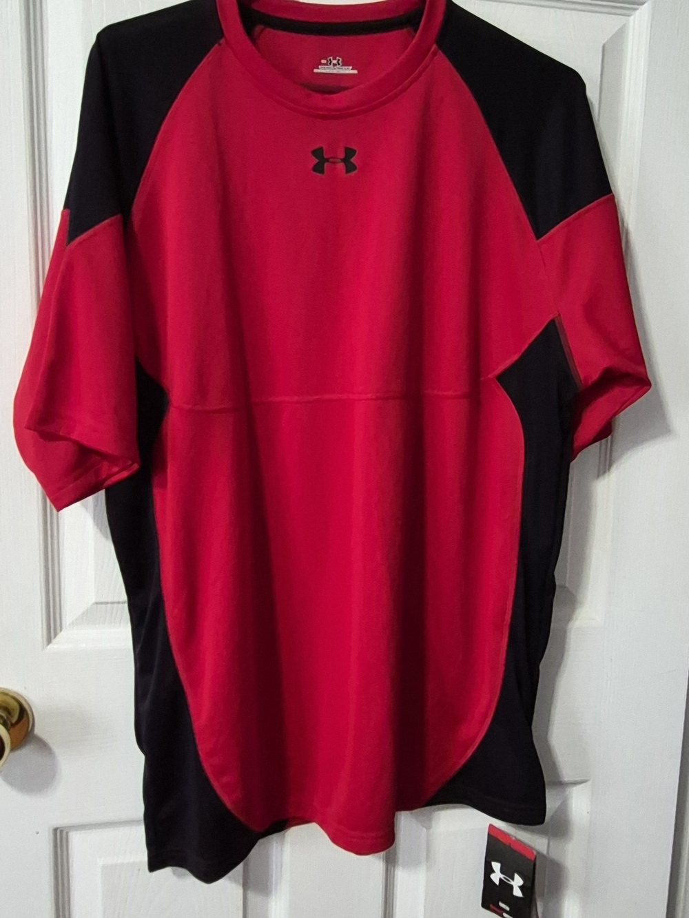 Under Armour Red and Black Athletic Short Sleeve Performance Tee